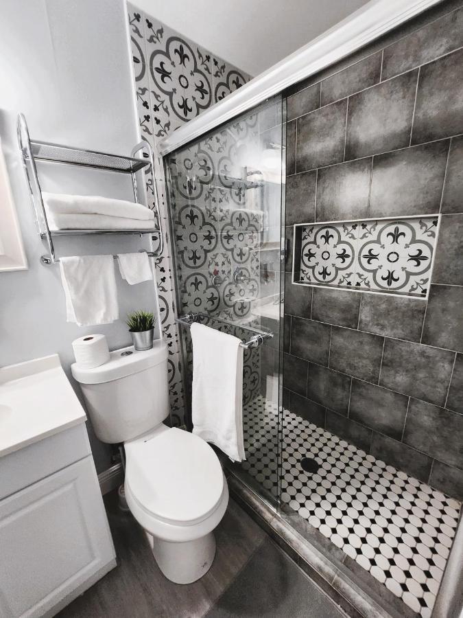 Cheerful Super Suite + 2 Queen + Sofa Bed Minutes From The Airport! Tampa Esterno foto