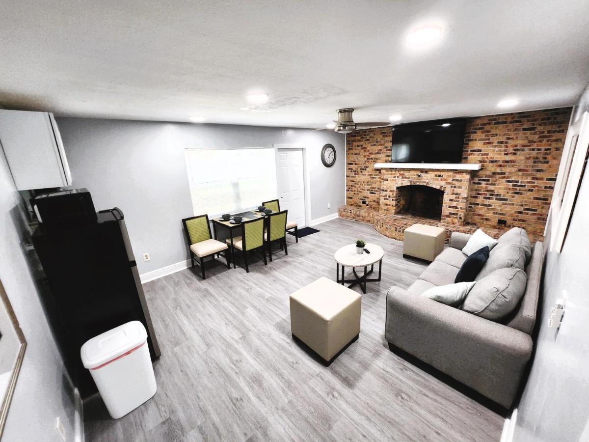 Cheerful Super Suite + 2 Queen + Sofa Bed Minutes From The Airport! Tampa Esterno foto